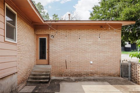 Tiny photo for 2300 Westworth CIR, Austin, TX 78704 (MLS # 6990710)