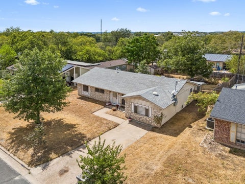 Photo of 6904 Miranda DR, Austin, TX 78752 (MLS # 2505135)