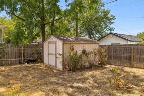 Tiny photo for 6904 Miranda DR, Austin, TX 78752 (MLS # 2505135)