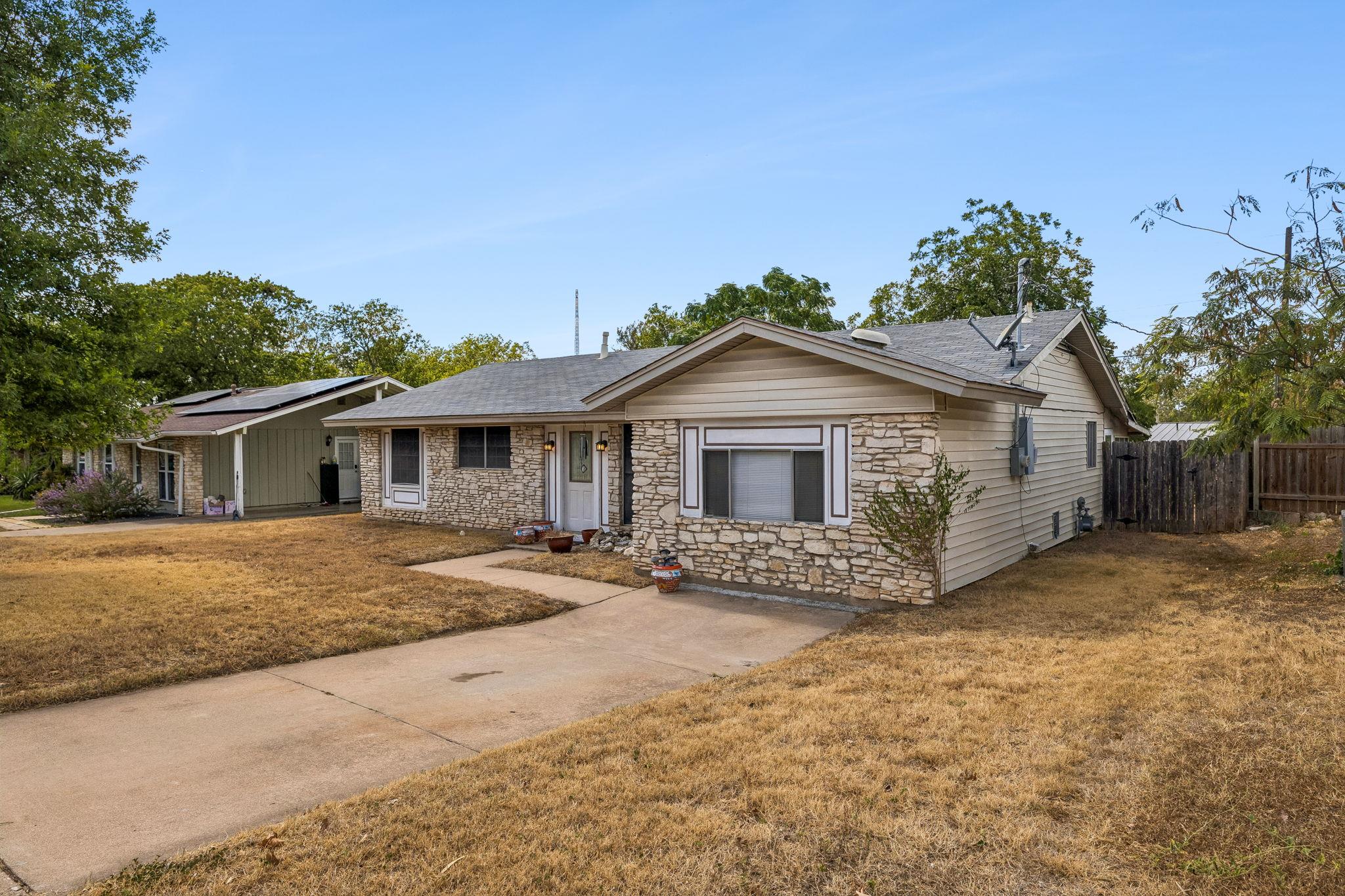 6904 Miranda DR
