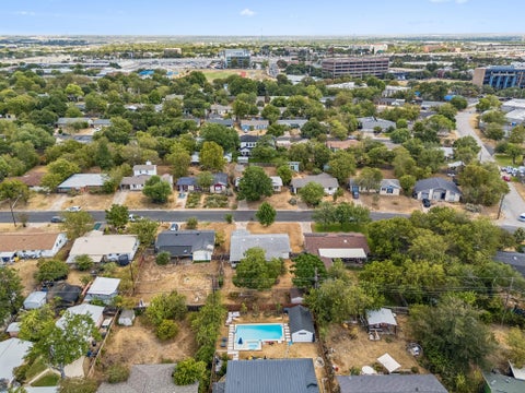 Tiny photo for 6904 Miranda DR, Austin, TX 78752 (MLS # 2505135)