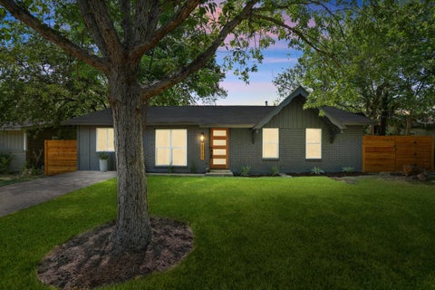 Photo of 5713 Glenhollow PATH, Austin, TX 78745 (MLS # 3356895)