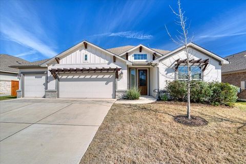 108 Strata DR Liberty Hill TX 78642