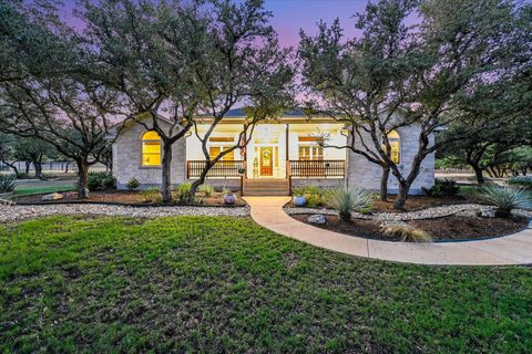 786 Ranchers Club LN Driftwood TX 78619