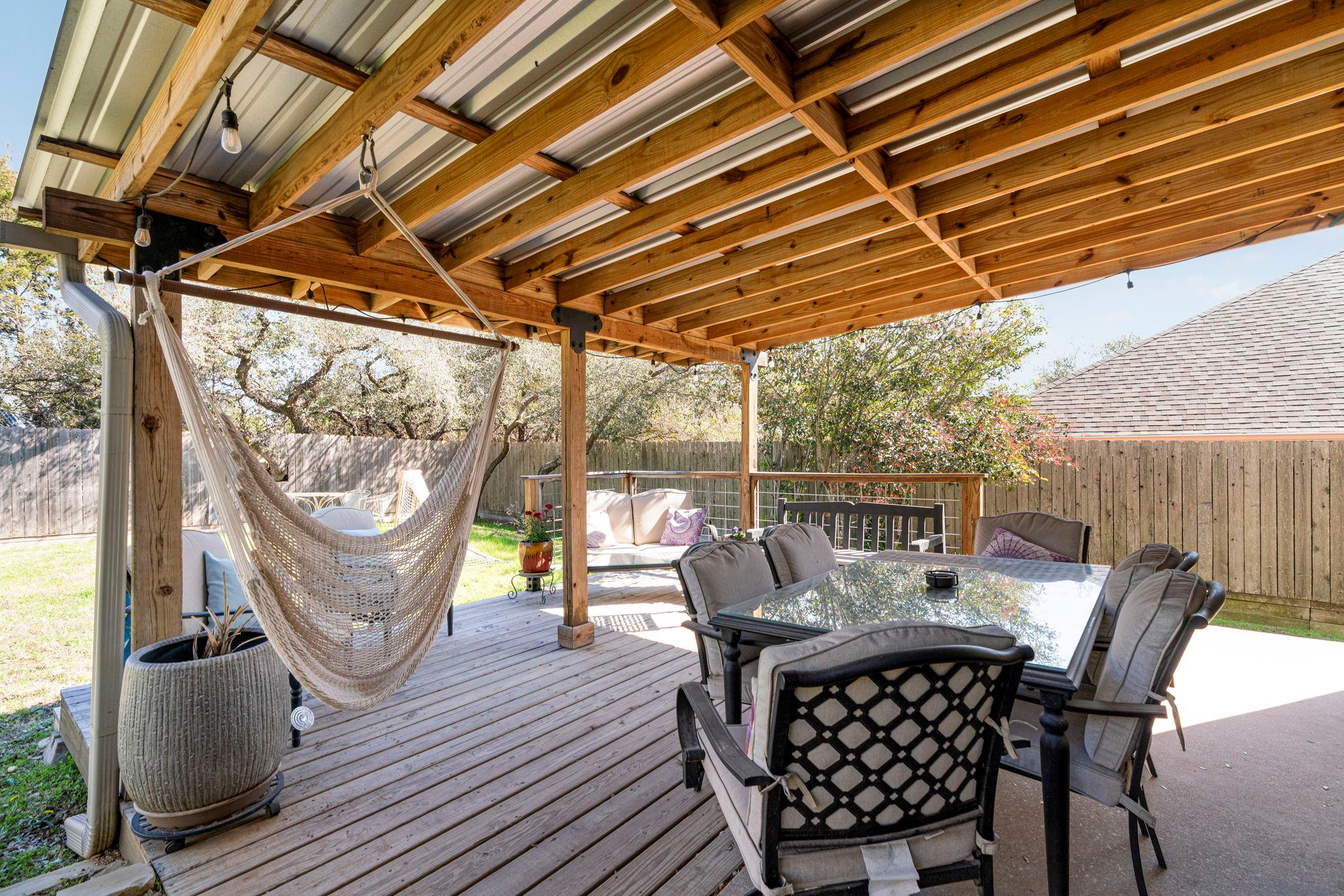 10233 Twin Lake LOOP