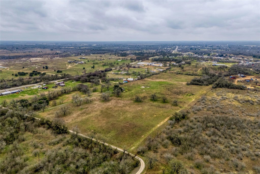 Photo of 103 Robin LN, Luling, TX 78648 (MLS # 3335001)