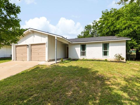 2522 Chaparral TRL Austin TX 78744