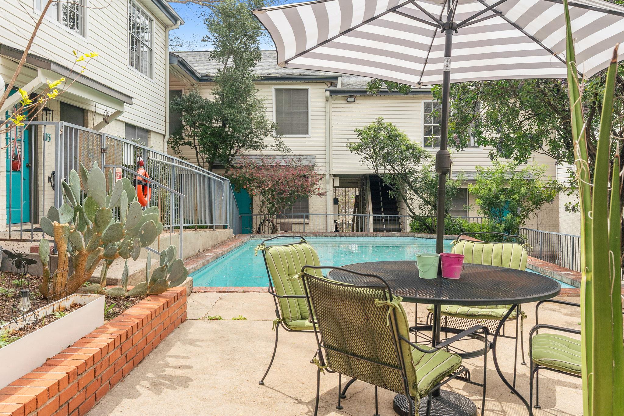 3902 Peterson Ave 205