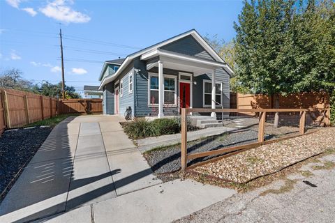 Photo of 1809 Chestnut Ave #2, Austin, TX 78702 (MLS # 5852919)