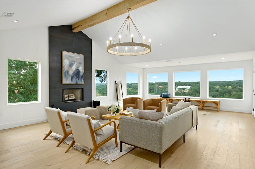 2512 Pace Bend Road