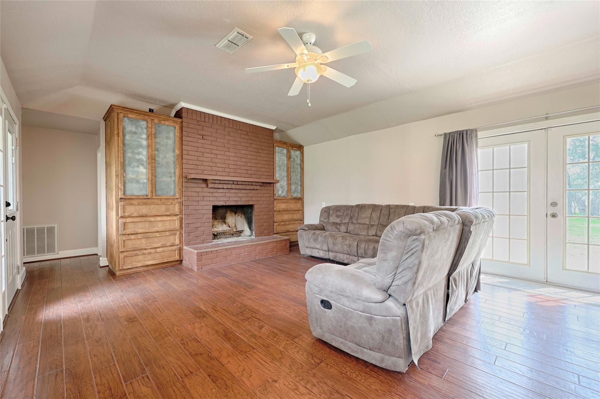 341 County Road 233 RD