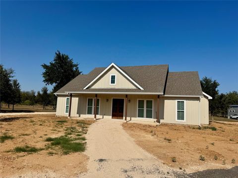 1353 Red Town RD B Elgin TX 78621
