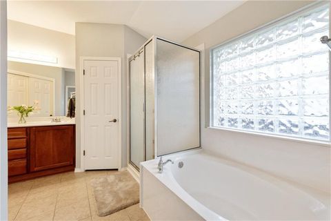 Photo of 10717 Kilkee CV, Austin, TX 78717 (MLS # 1081841)