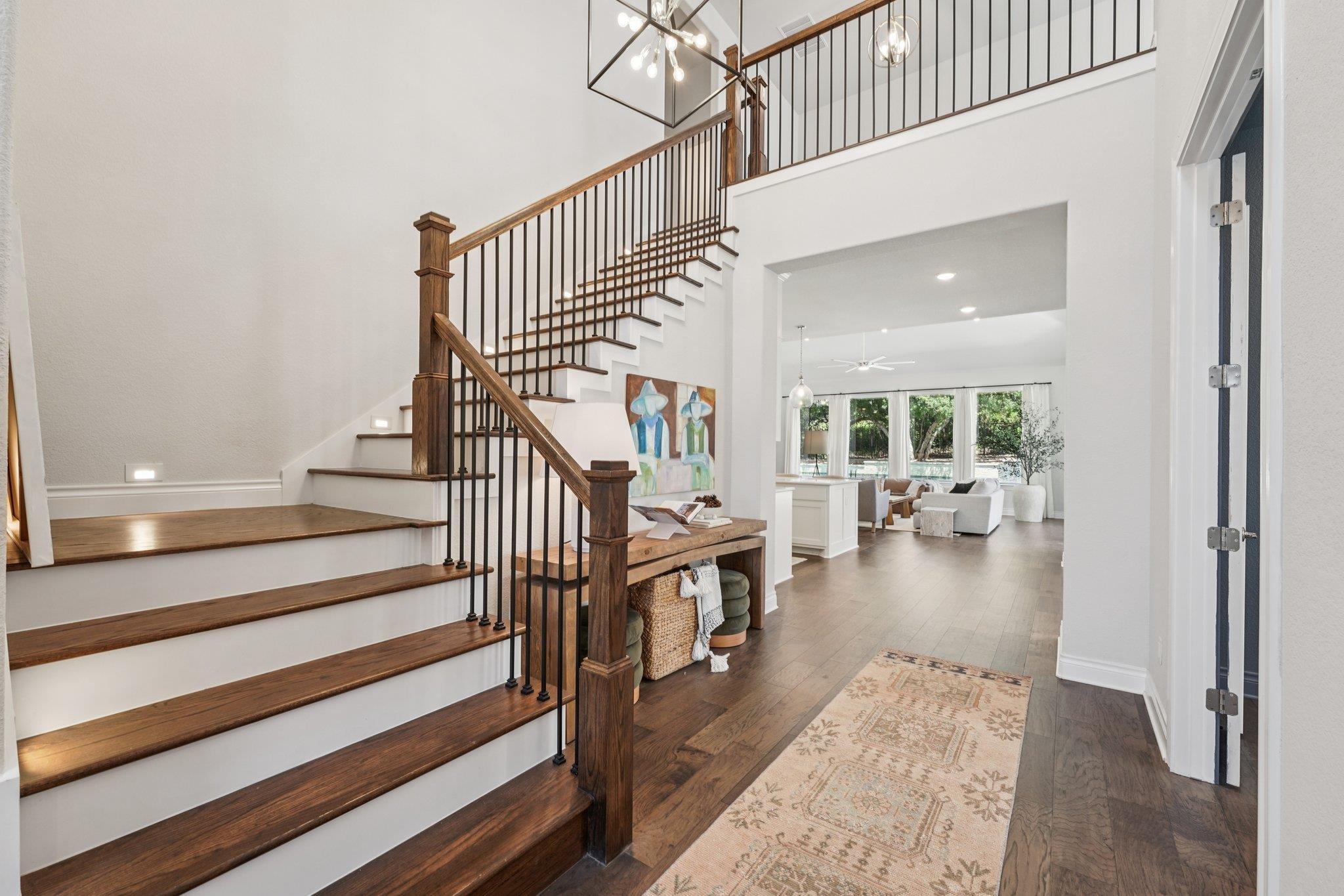 120 Hollytree CT