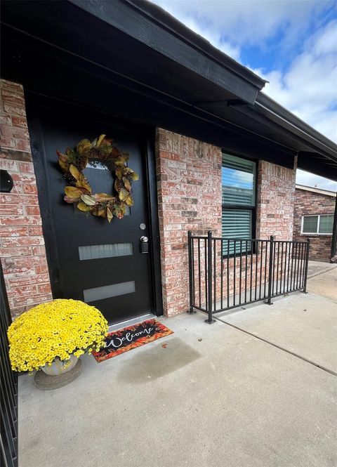 Photo of 6010 Waycross DR, Austin, TX 78745 (MLS # 7853518)