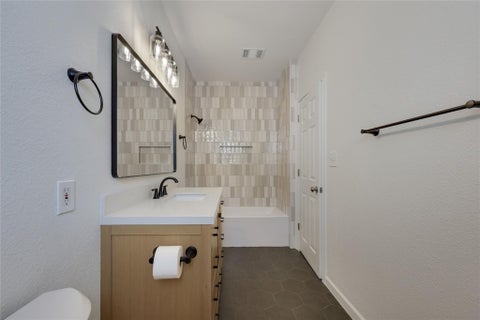 Tiny photo for 7501 Shadowridge Run RUN #105, Austin, TX 78749 (MLS # 9812216)