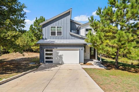 200 Manawianui DR Bastrop TX 78602