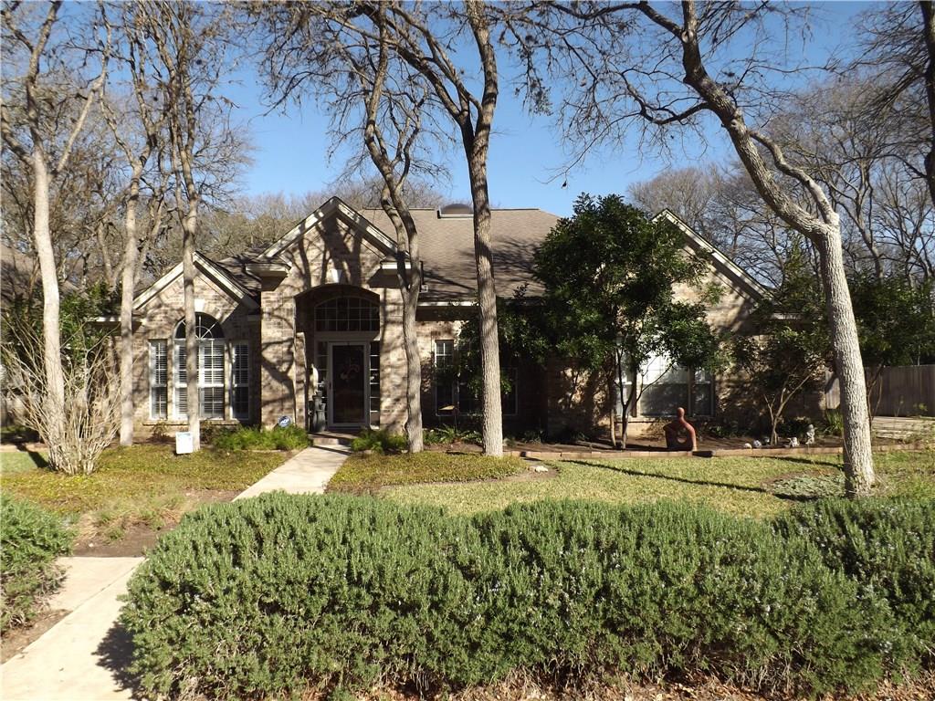 Photo 1 of 37 — 10110 Pinehurst DR, Austin, TX 78747