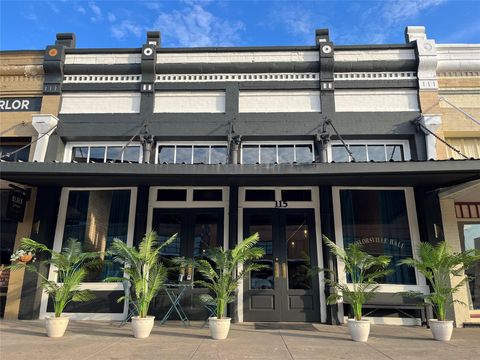 115 W 2nd ST Taylor TX 76574