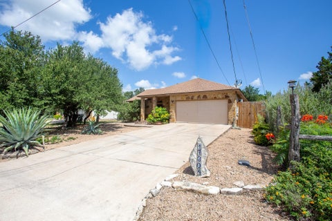 Photo of 17304 Deer Creek Skyview, Dripping Springs, TX 78620 (MLS # 8264327)