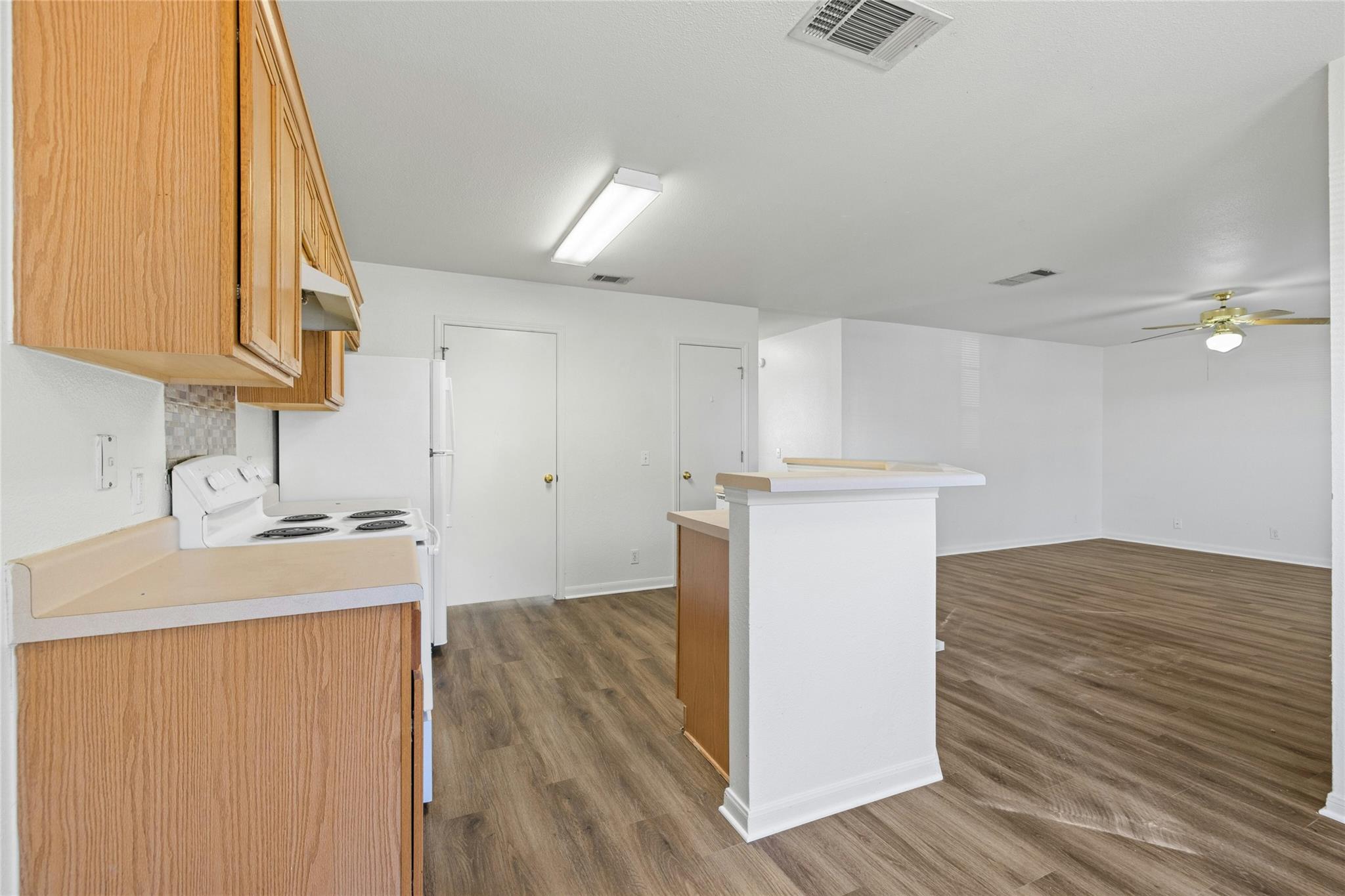 3201 El Salido PKWY Bldg E