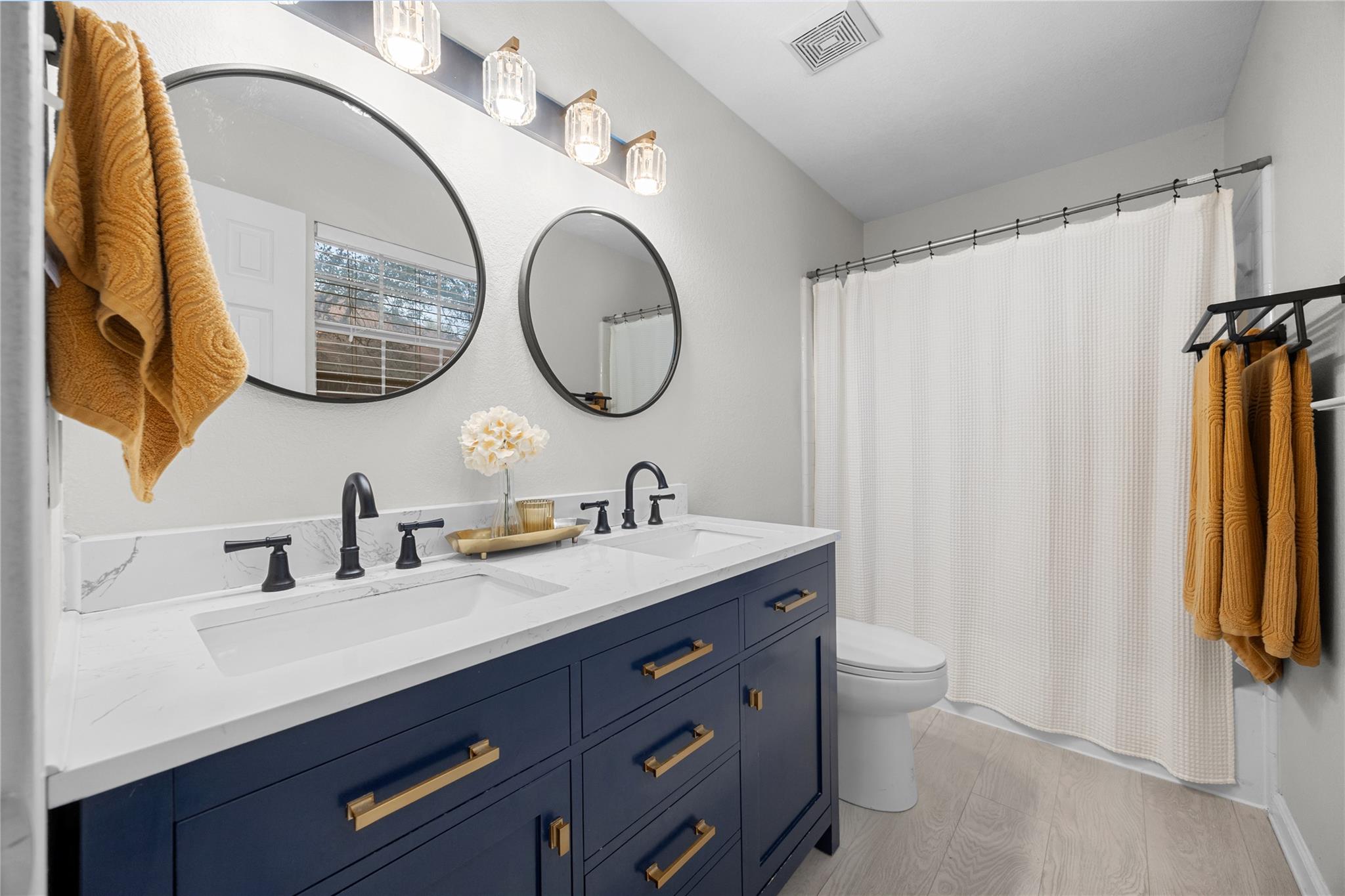 1300 Cedar Hills BLVD