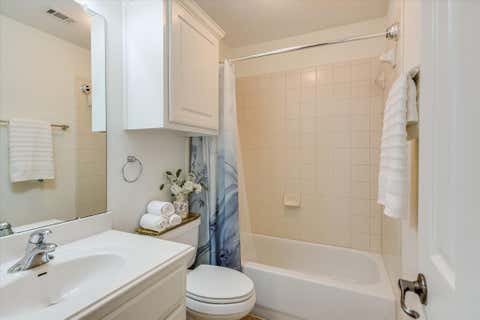 Tiny photo for 17120 Northlake Hills DR, Jonestown, TX 78645 (MLS # 3986827)