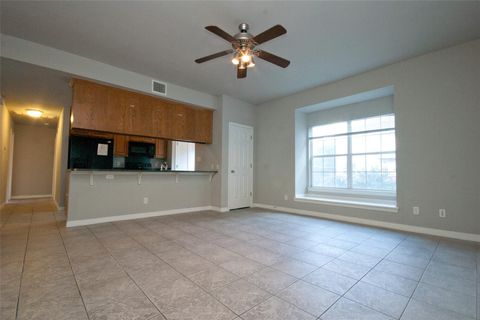 Photo of 2410 Leon ST #201, Austin, TX 78705 (MLS # 7970276)