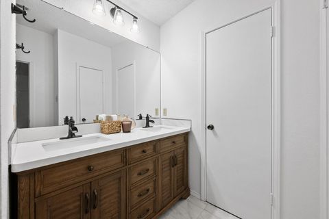 Tiny photo for 811 Silcantu DR, Austin, TX 78748 (MLS # 5606257)