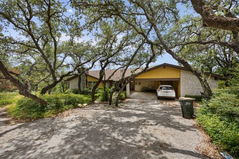 Photo of 468 Spiller LN, West Lake Hills, TX 78746 (MLS # 8102307)