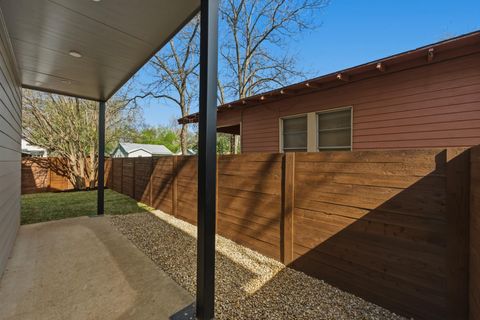 Tiny photo for 909 Calle Limon #1, Austin, TX 78702 (MLS # 7395761)