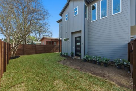 Tiny photo for 909 Calle Limon #1, Austin, TX 78702 (MLS # 7395761)