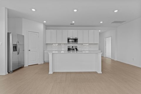 Tiny photo for 13225 Eastland DR, Mustang Ridge, TX 78610 (MLS # 7015430)