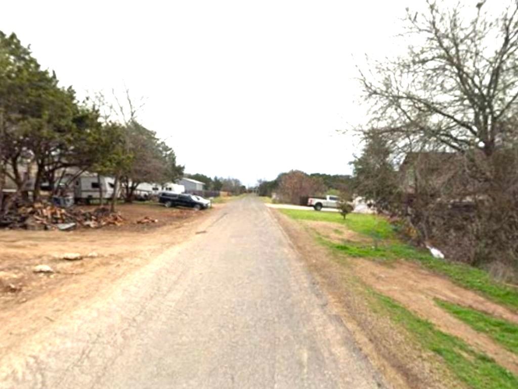 4256 Mistletoe DR