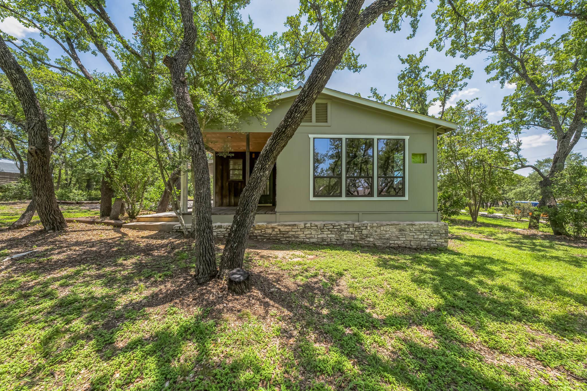 8902 Butler CIR