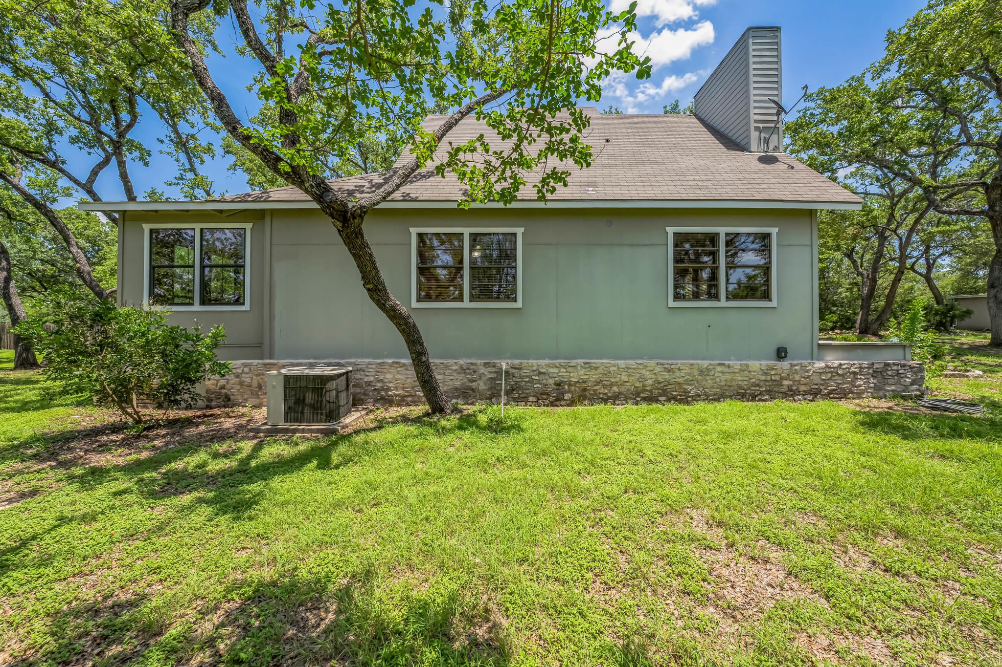 8902 Butler CIR