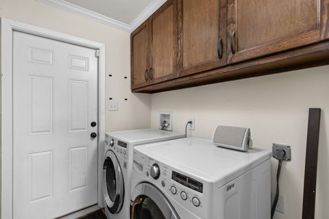 Tiny photo for 2710 Thrushwood DR, Austin, TX 78757 (MLS # 2088514)