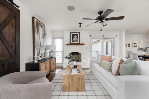 Tiny photo for 2710 Thrushwood DR, Austin, TX 78757 (MLS # 2088514)