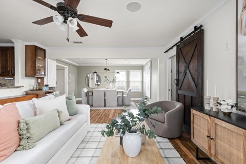 Tiny photo for 2710 Thrushwood DR, Austin, TX 78757 (MLS # 2088514)