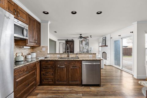 Tiny photo for 2710 Thrushwood DR, Austin, TX 78757 (MLS # 2088514)