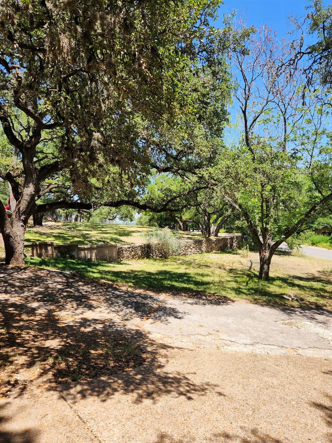 850 Forest View Drive