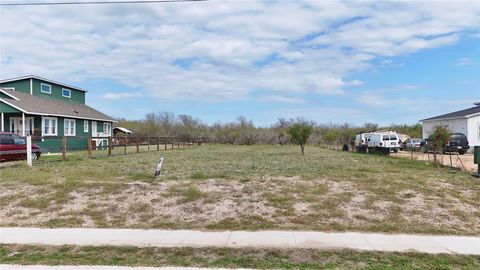 351 Margarita DR Dale TX 78616