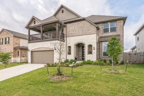 606 Giorgio Moroder DR Hutto TX 78634
