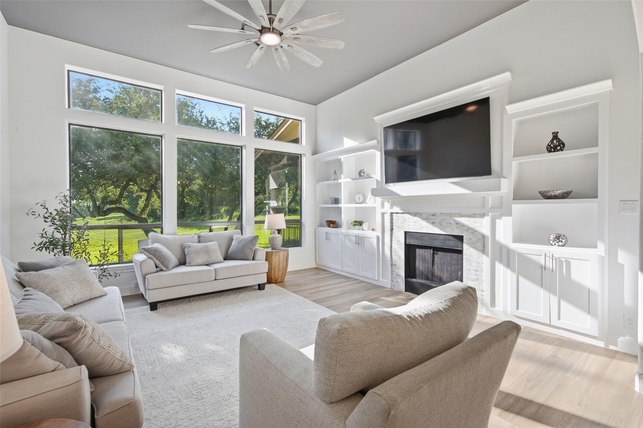 108 Crest View DR