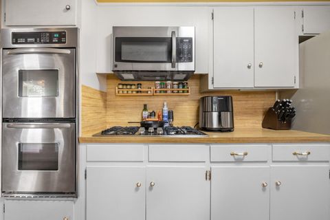 Tiny photo for 3206 Silverleaf DR, Austin, TX 78757 (MLS # 2482121)