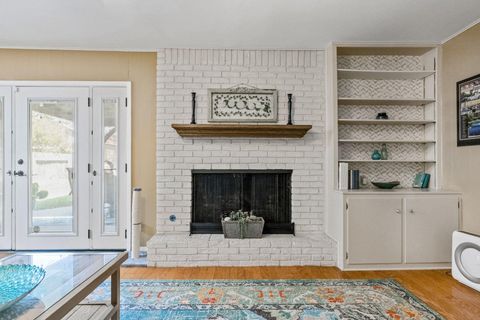 Tiny photo for 3206 Silverleaf DR, Austin, TX 78757 (MLS # 2482121)