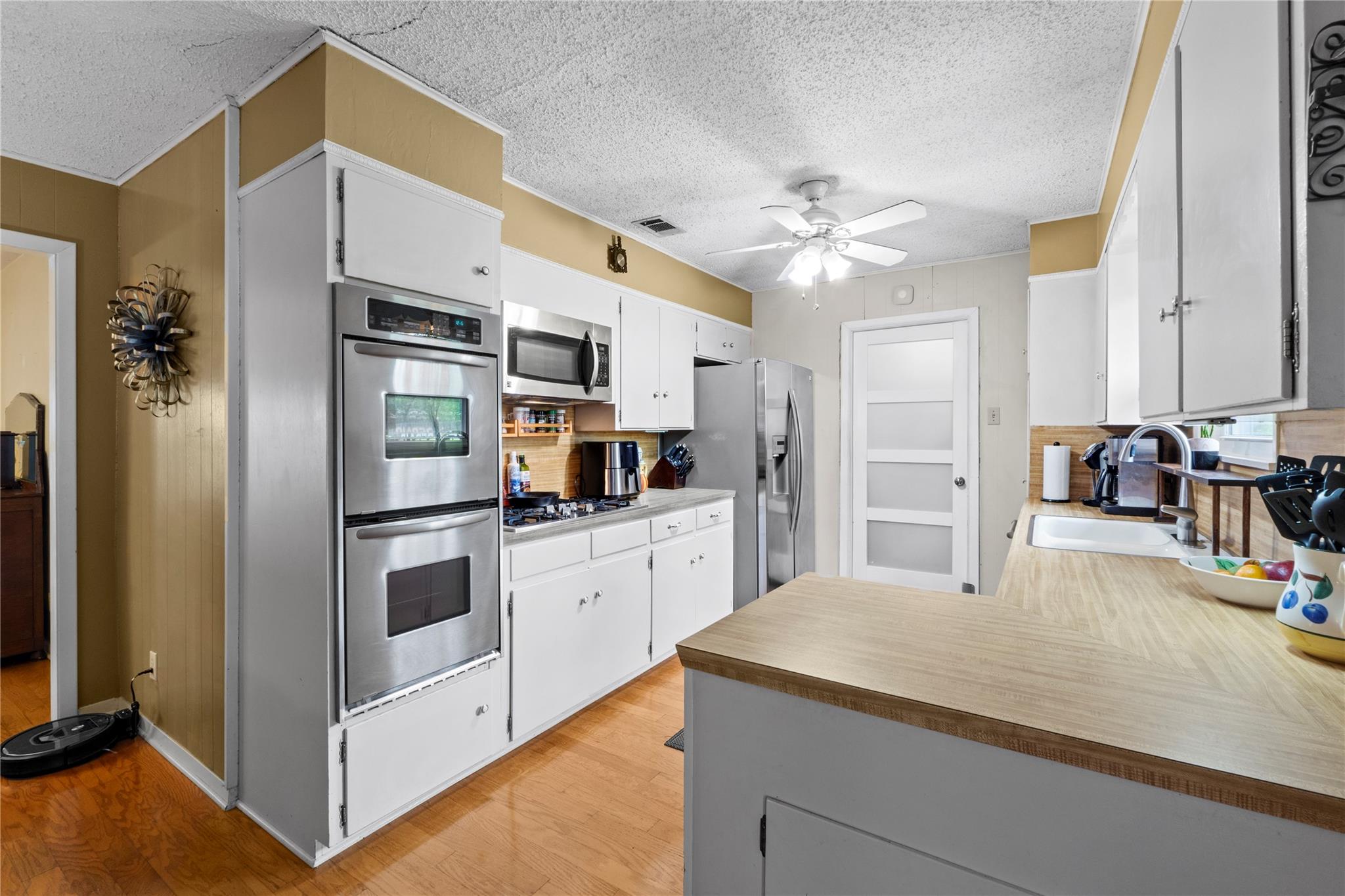 3206 Silverleaf DR