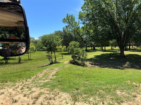 Photo of 149 Milam ST, McDade, TX 78650 (MLS # 3779487)