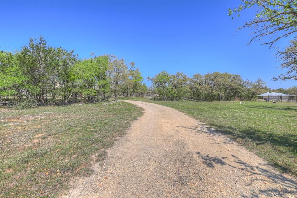 Photo of 309 Oakwood LOOP, San Marcos, TX 78666 (MLS # 7464376)