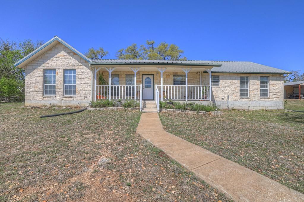 Photo of 309 Oakwood LOOP, San Marcos, TX 78666 (MLS # 7464376)